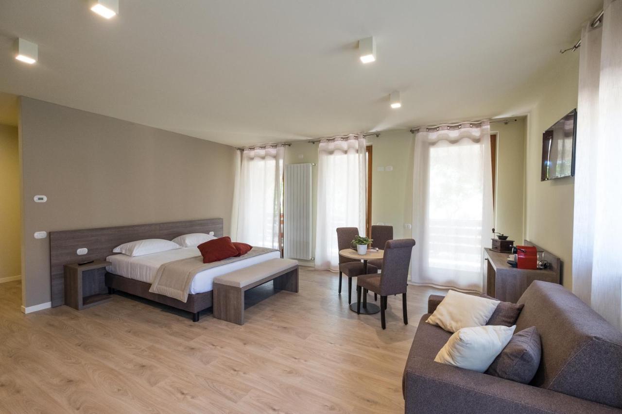 Al-Colle Bed & Breakfast Sotto il Monte Bagian luar foto