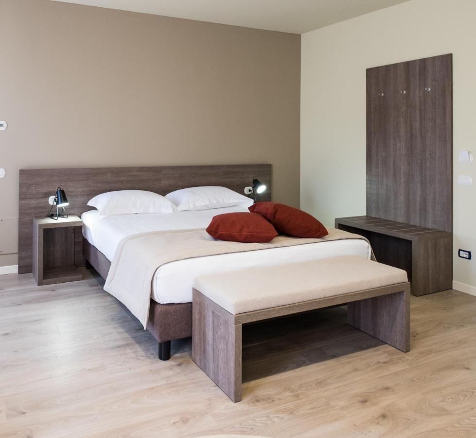 Al-Colle Bed & Breakfast Sotto il Monte Bagian luar foto