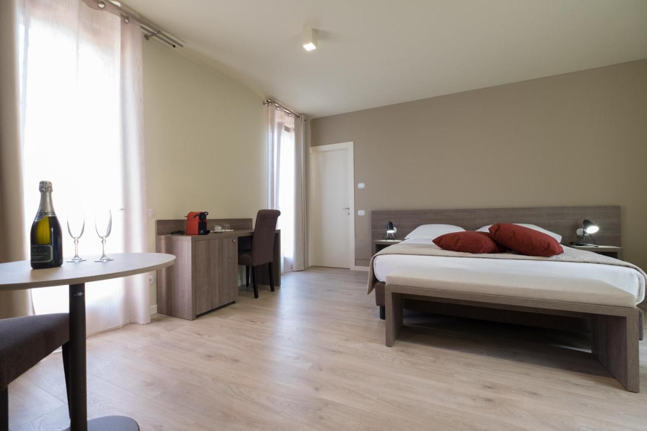 Al-Colle Bed & Breakfast Sotto il Monte Bagian luar foto