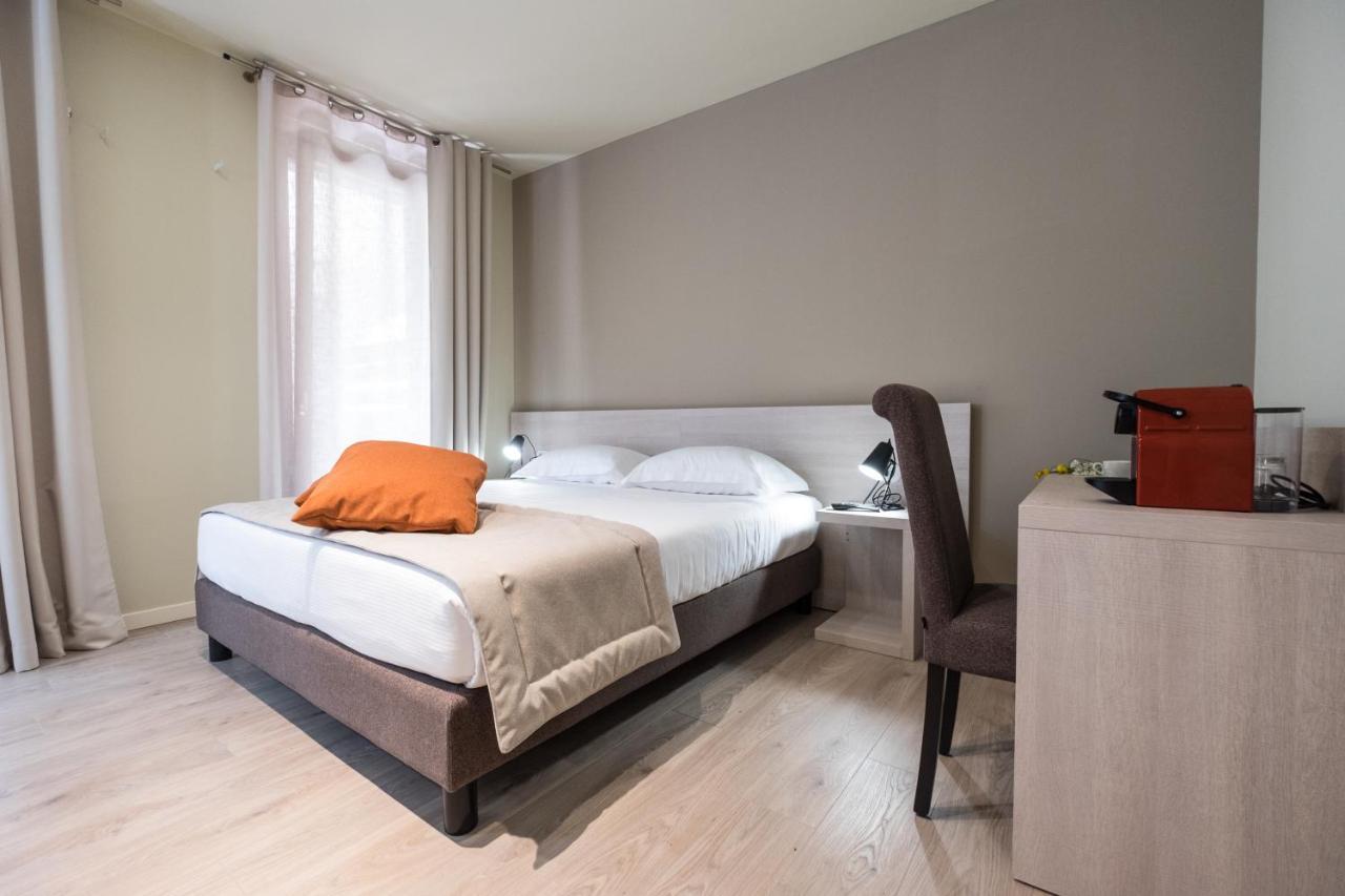 Al-Colle Bed & Breakfast Sotto il Monte Bagian luar foto