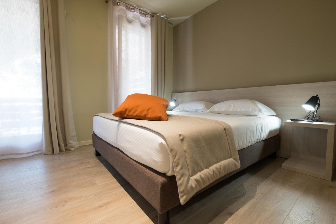 Al-Colle Bed & Breakfast Sotto il Monte Bagian luar foto