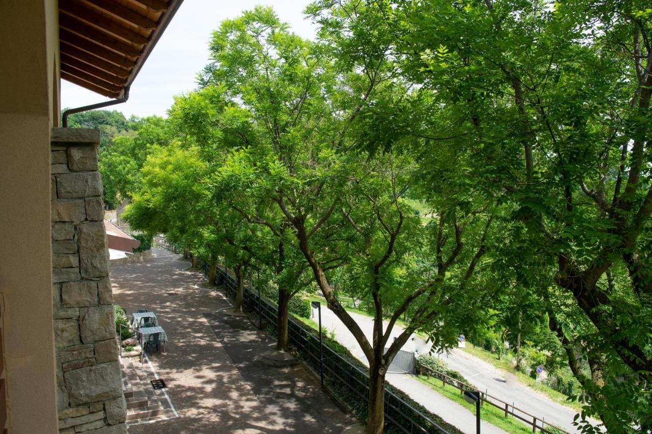 Al-Colle Bed & Breakfast Sotto il Monte Bagian luar foto