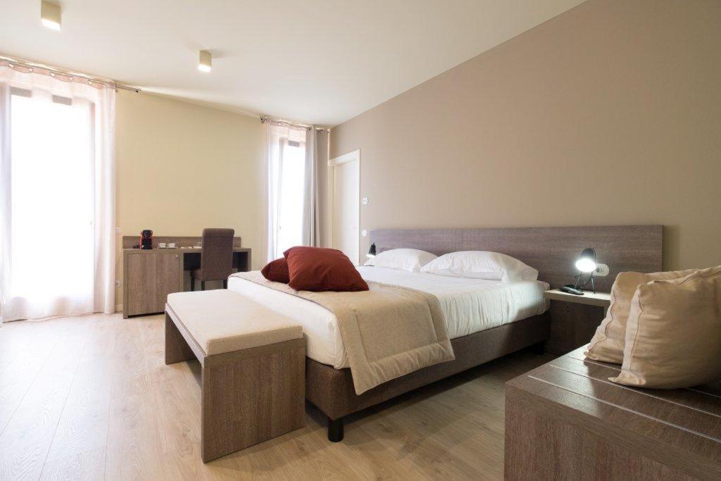 Al-Colle Bed & Breakfast Sotto il Monte Bagian luar foto