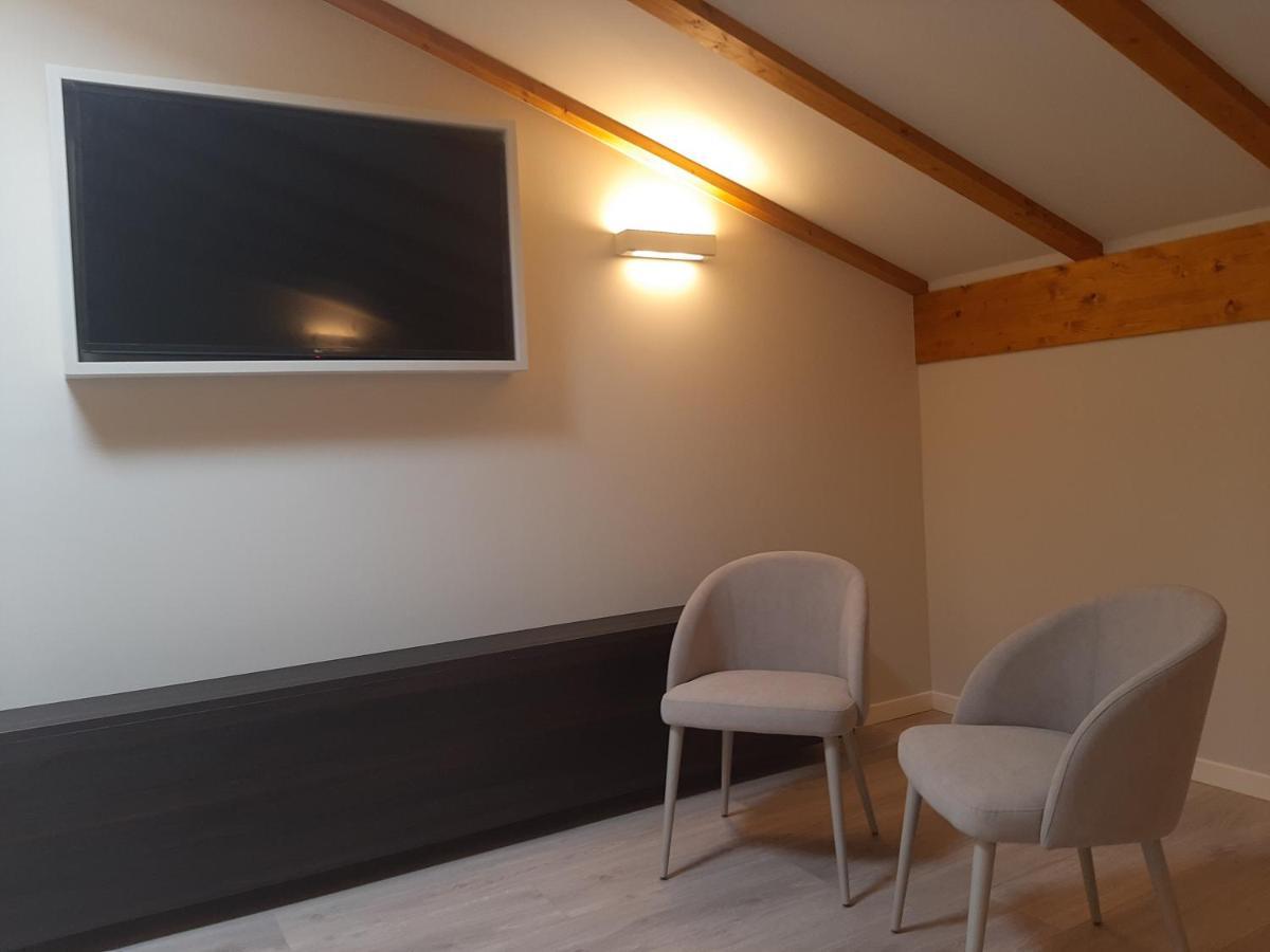Al-Colle Bed & Breakfast Sotto il Monte Bagian luar foto